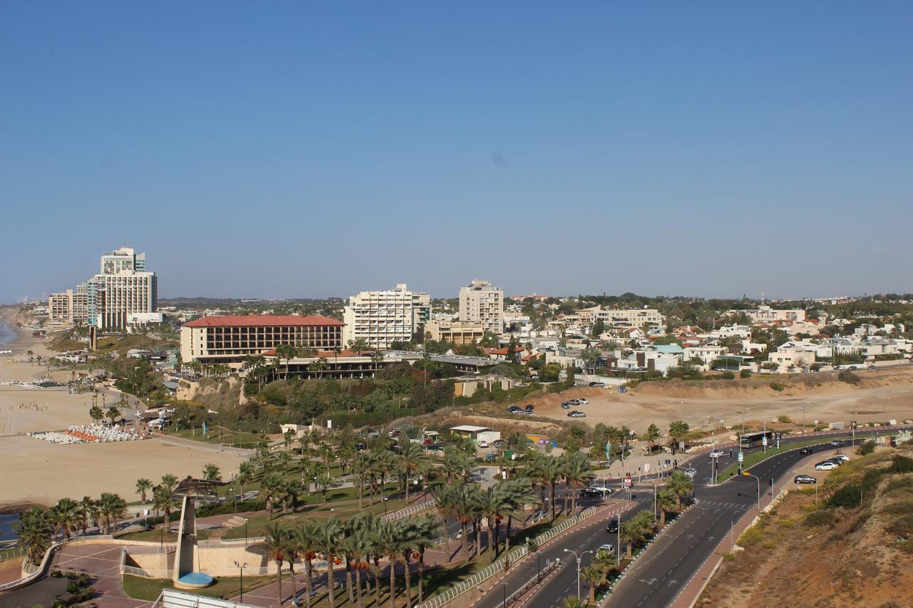 First Class Marina Herzlia Herzliya Bagian luar foto